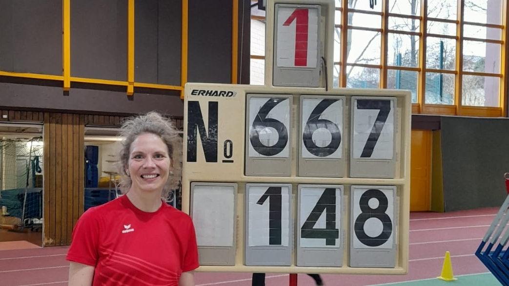 neue Breaking News: Frauke Peters gewinnt die Hessische Meisterschaft im Hochsprung