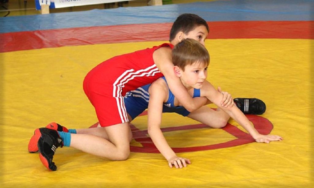 Jan Fleimann (blaues Trikot) vom VfL Wolfhagen überzeugte mit seinem 2.Platz beim Spessart-Pokal . Der junge Wolfhagener musste sich nur Heidi Suttner vom KSC Motor Jena geschlagen geben. Fotos: VfL Wolfhagen