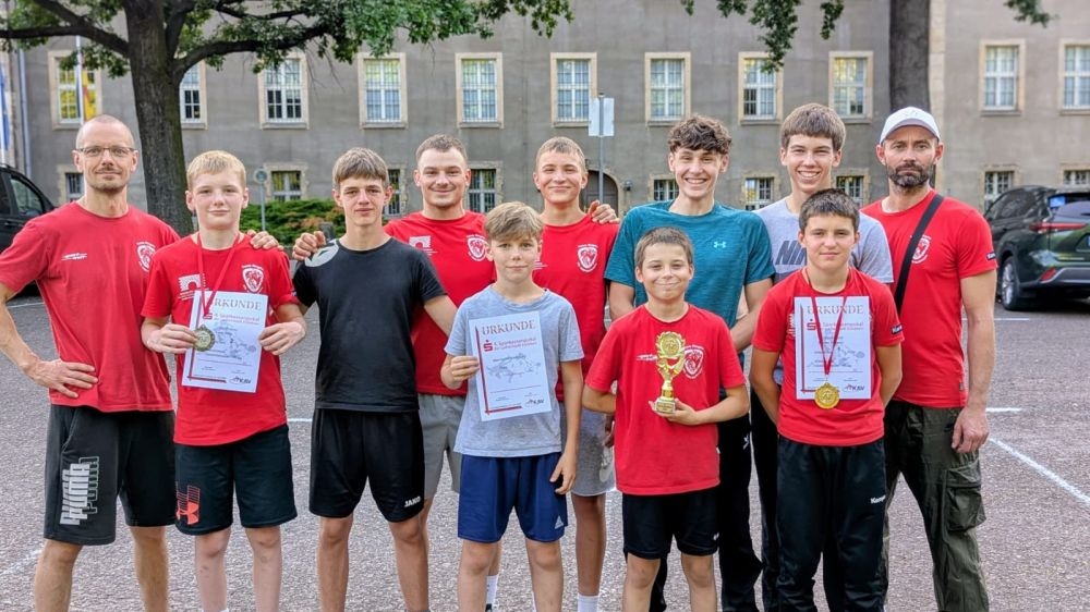 Breaking News 3: Nachwuchsringer schlagen sich hervorragend in Eisleben